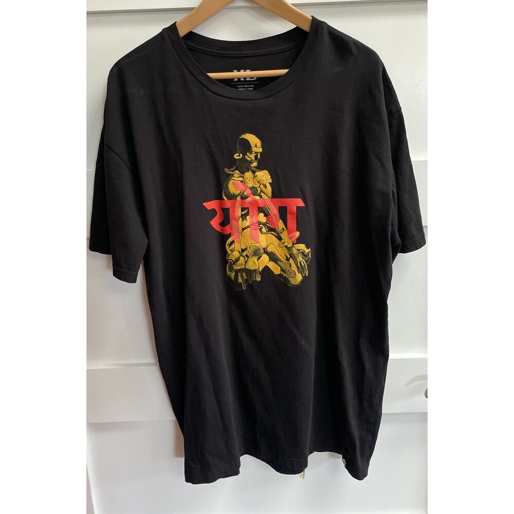 Capcom T Shirt Mens Size XL Black Crew‎ Neck Short Sleeve